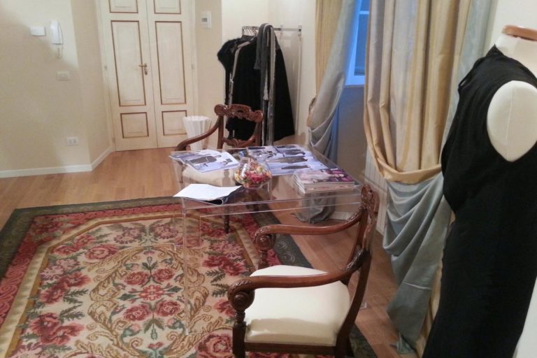 arredamento showroom sartoria