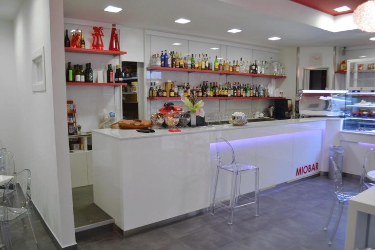 bar tavola fredda