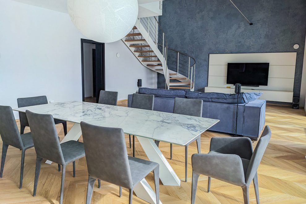 Zona living con ampio affaccio