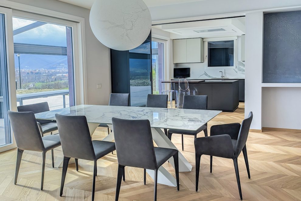 Zona living con ampio affaccio